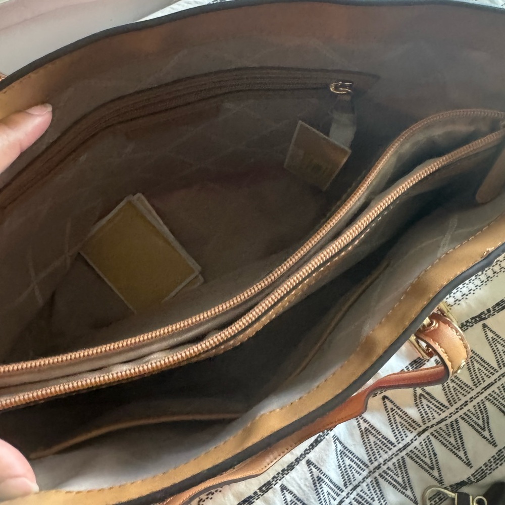 Michael Kors Pink and Tan Signature Tote - Picture 2 of 3